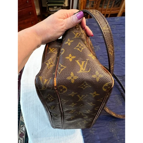 Louis Vuitton Brown & Tan Nile Monogram Crossbody Bag - Picture 10 of 15